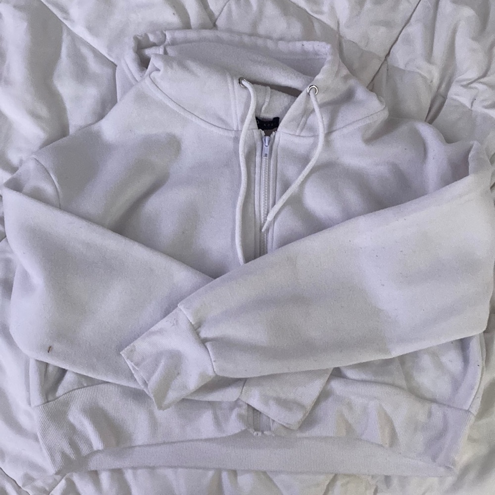 Womens cropped zip-up jacket